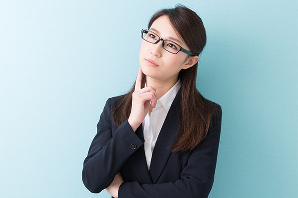 電話連絡なしで借りれるカードローンはありますか？